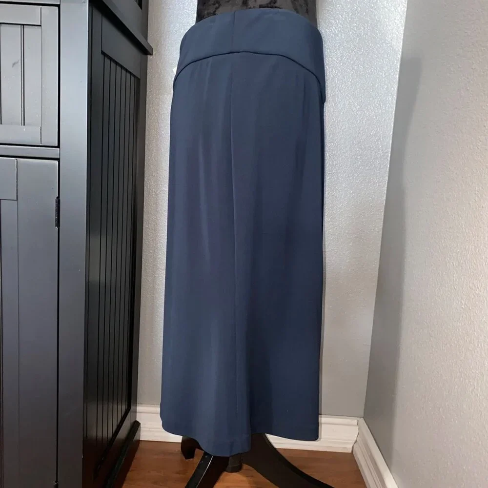 Casual Corner Women’s Skirt Medium Navy Blue Midi Stretch Career Officewear NWT - Picture 6 of 9